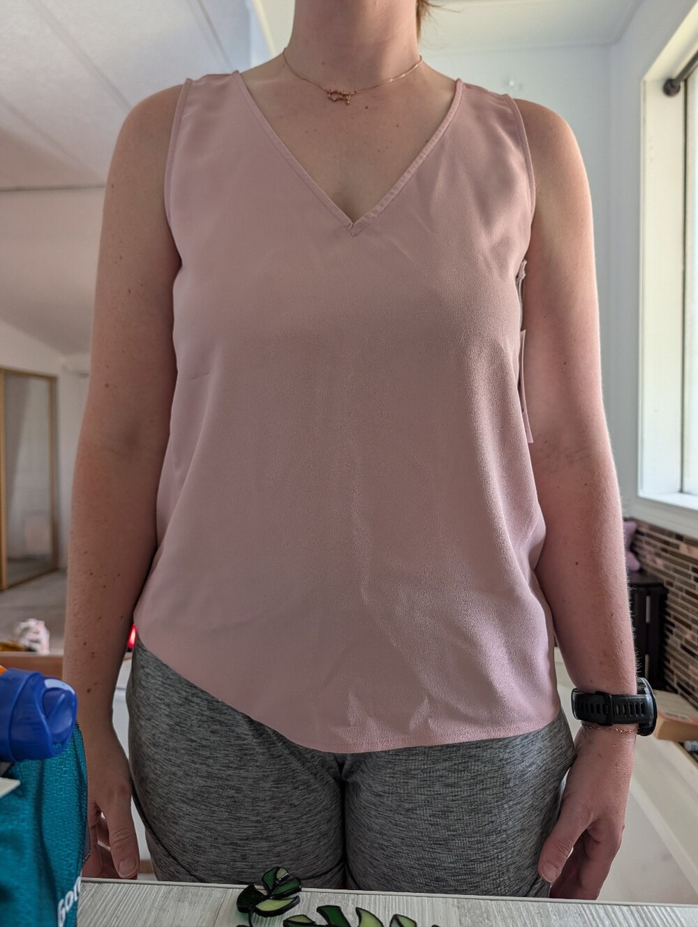 Sleeveless V-Neck Lightweight Women’s Top — Zephyr Pink